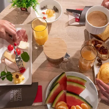 Ibis Cap Martin Menton 3* 로퀴에브륀캡마르탱